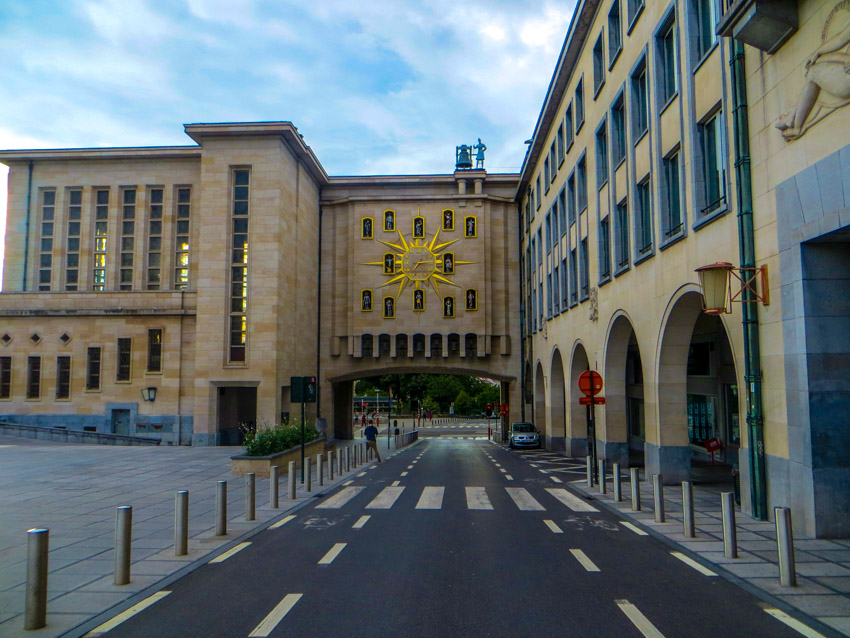 Brussels-clock