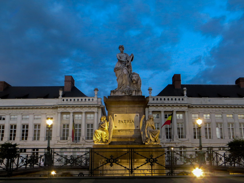 Brussels-patria-statue